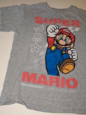 Super Mario Kids Graphic Tee – Gray Short Sleeve Gamer Shirt